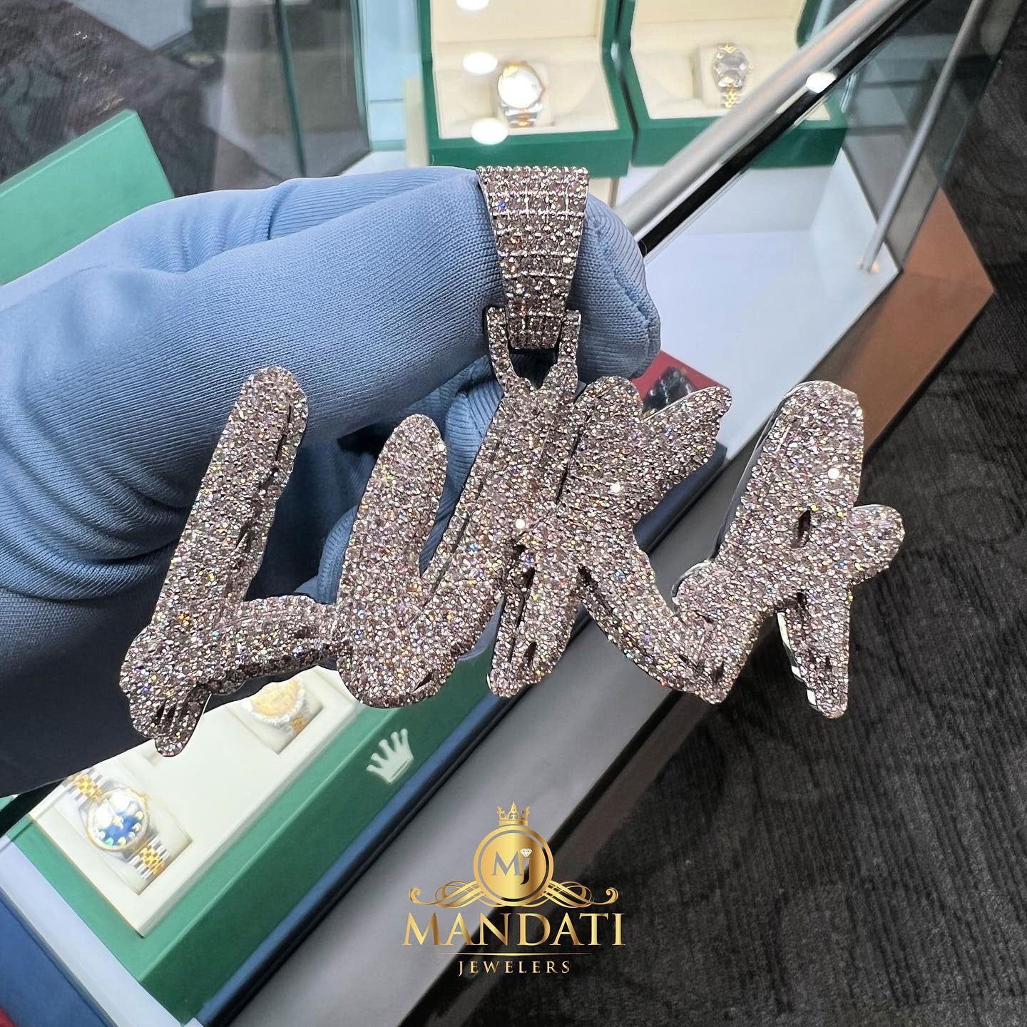 Mandati's Product Image